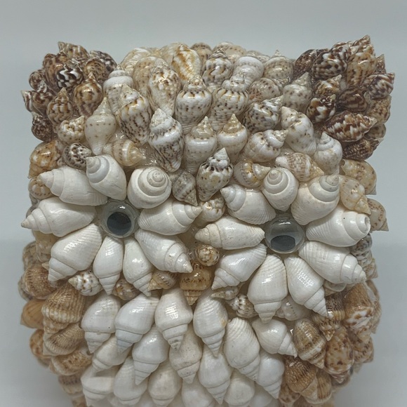 Handcrafted SEASHELL OWL! - Picture 6 of 9